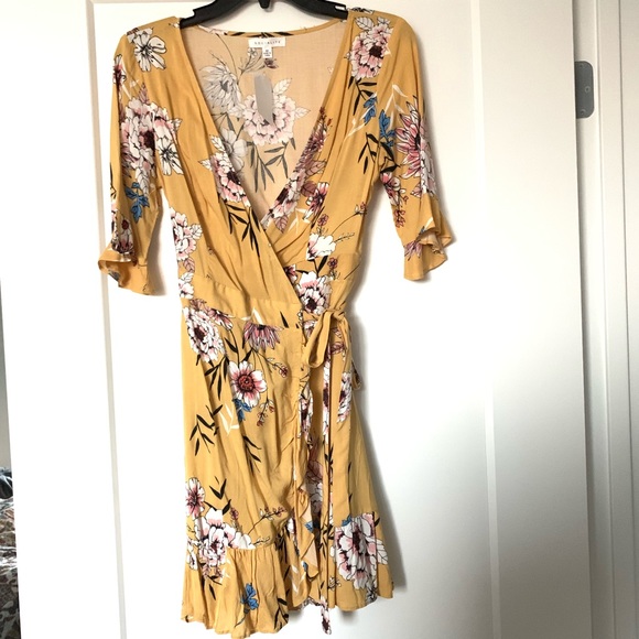 NWT Socialite Wrap Dress in Canary Yellow - Picture 2 of 5